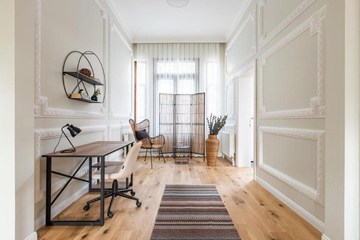 Bright Beautiful New Galata Port Balcony Gem! #260 Daire